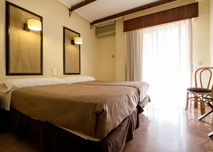 Eden Mar Hotel 2*
